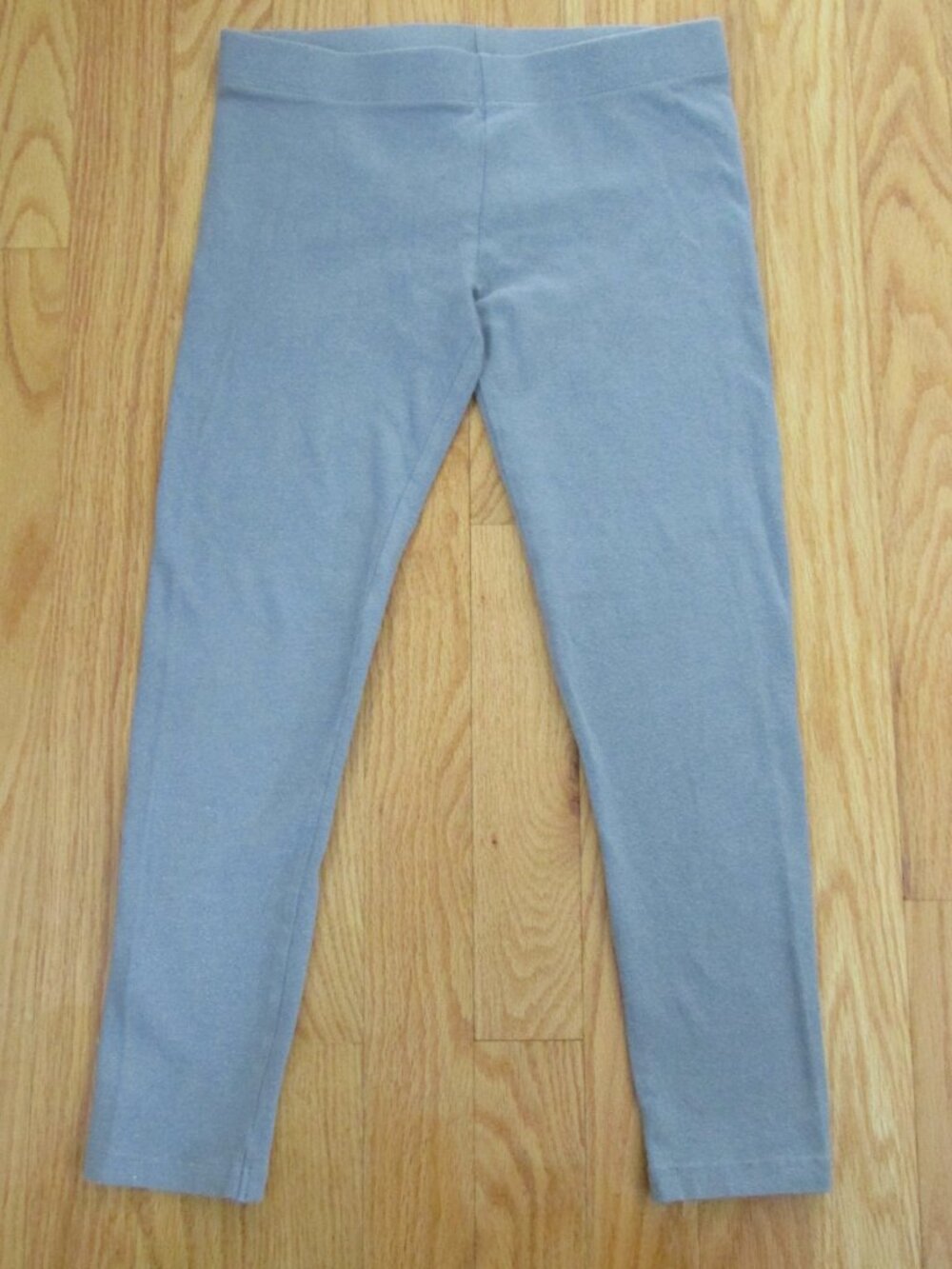 PLACE GIRL'S SIZE L (10 / 12) PANTS GRAY GLITTER CAPRI LEGGINGS EXERCISE CHRISTM